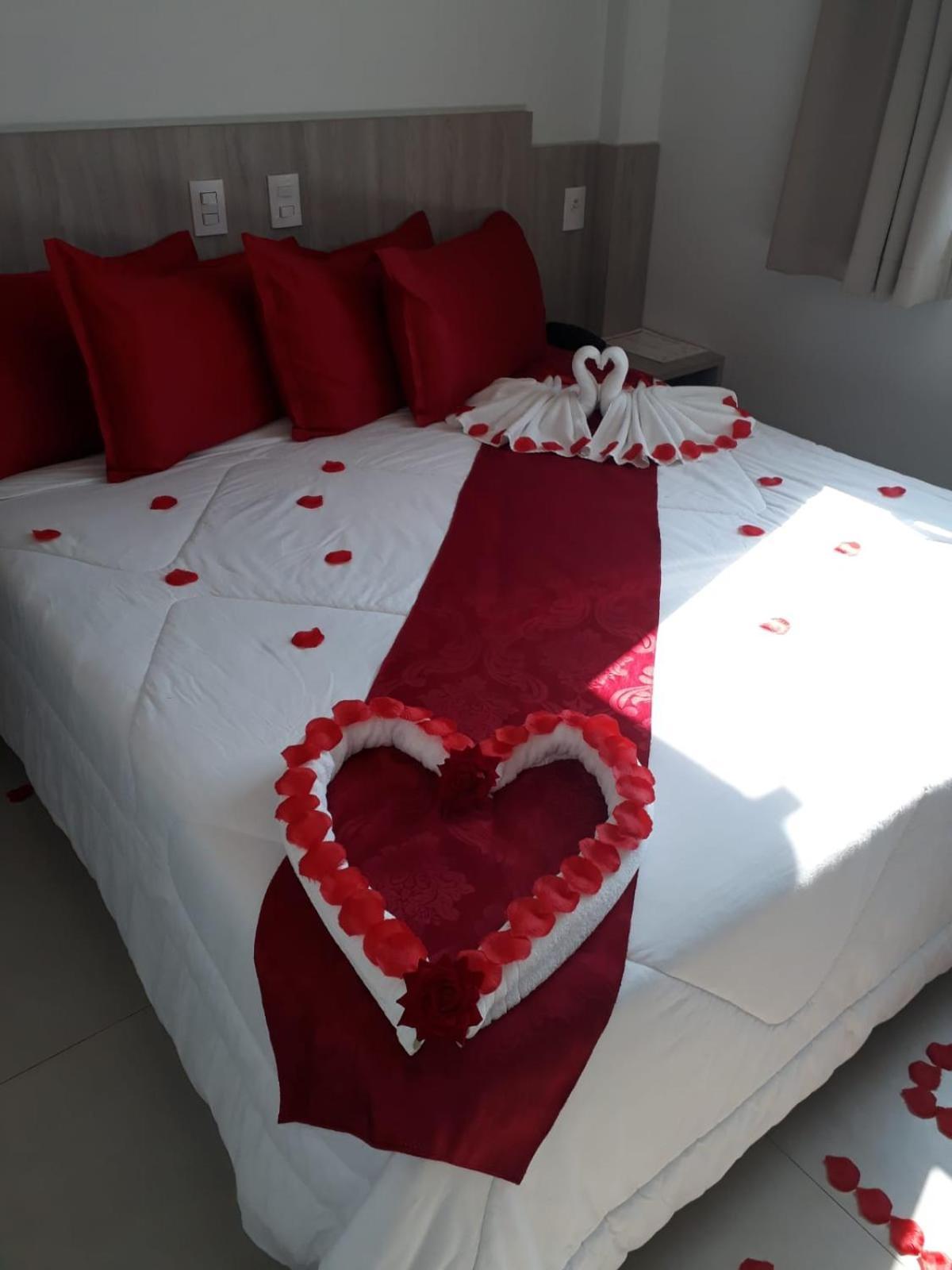 Oiti Hotel - גורופי מראה חיצוני תמונה